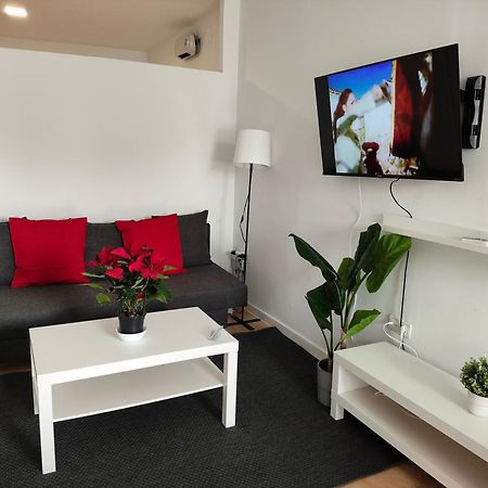 Centro Aeropuerto Wizink Feria Bernabeu Appartement Madrid Buitenkant foto
