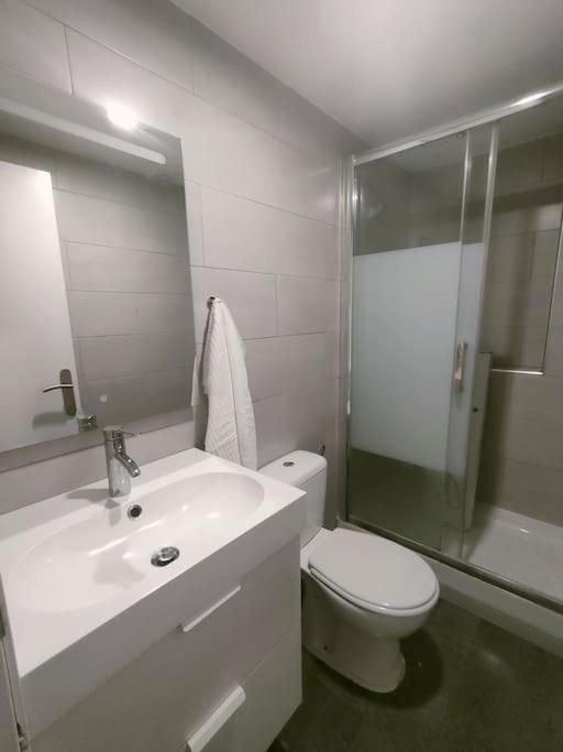 Centro Aeropuerto Wizink Feria Bernabeu Appartement Madrid Buitenkant foto